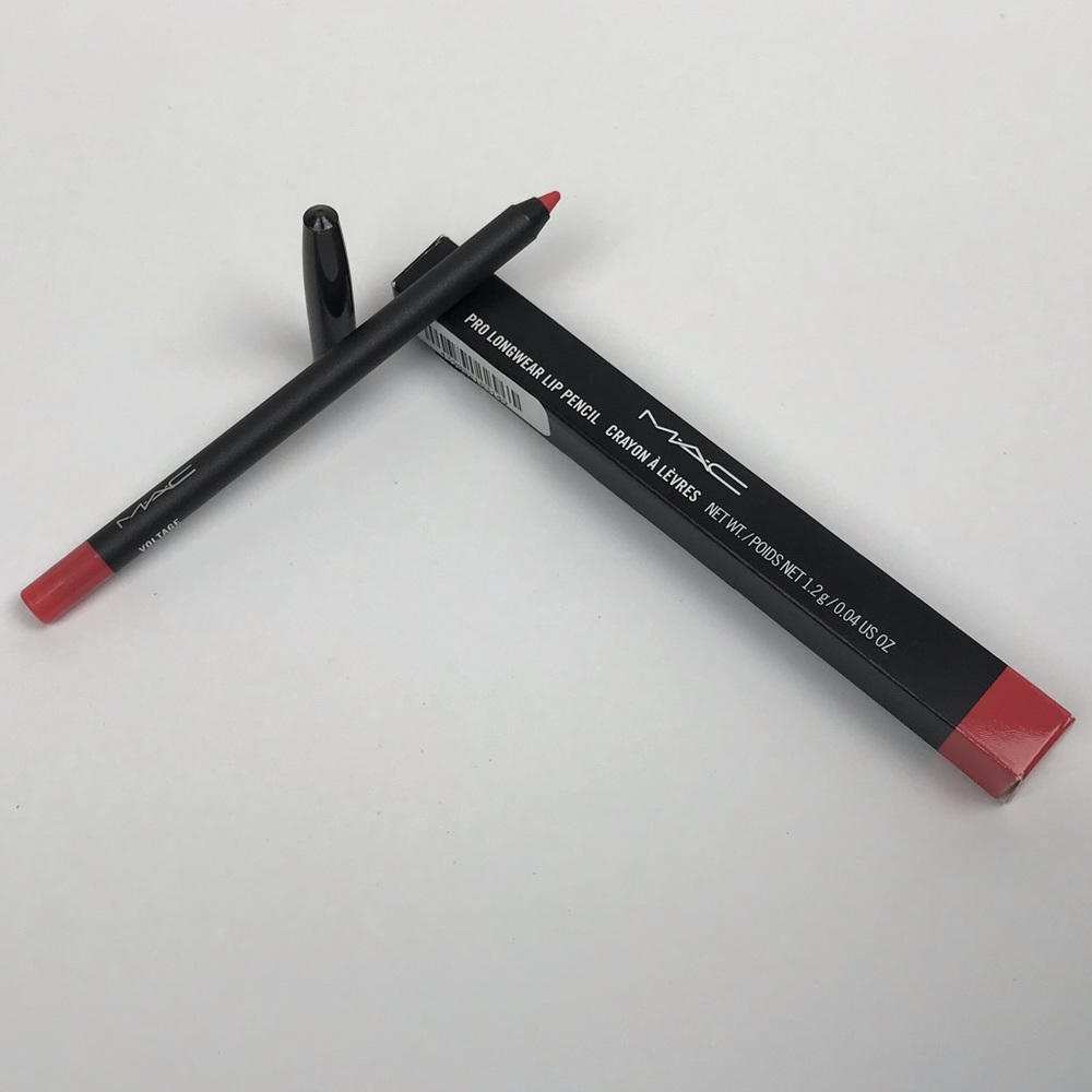 MAC Pro Longwear Lip Pencil (VOLTAGE) BNIB